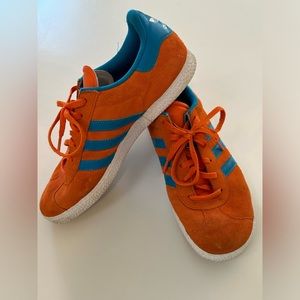 ORANGE AND BLUE ADIDAS GAZELLES - Size women’s 8